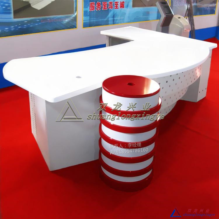 厂家直销 新闻直播桌访谈桌演播桌05调度操作台网络机柜