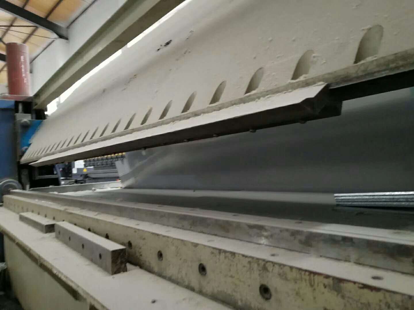 <?php echo  处理折弯机一台;?>